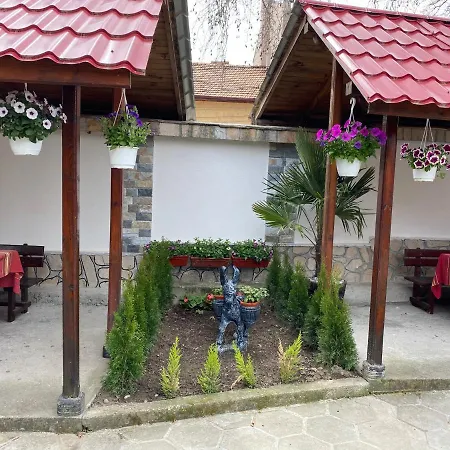 Хотел Chinara